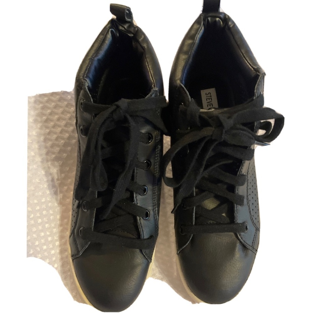 Steve Madden Wedgie High Top Sneaker SZ 7.5